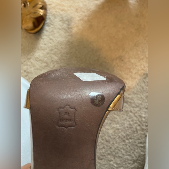 BCBGMazAzria - Leather heels - Size US8.5 - Picture 5 of 6